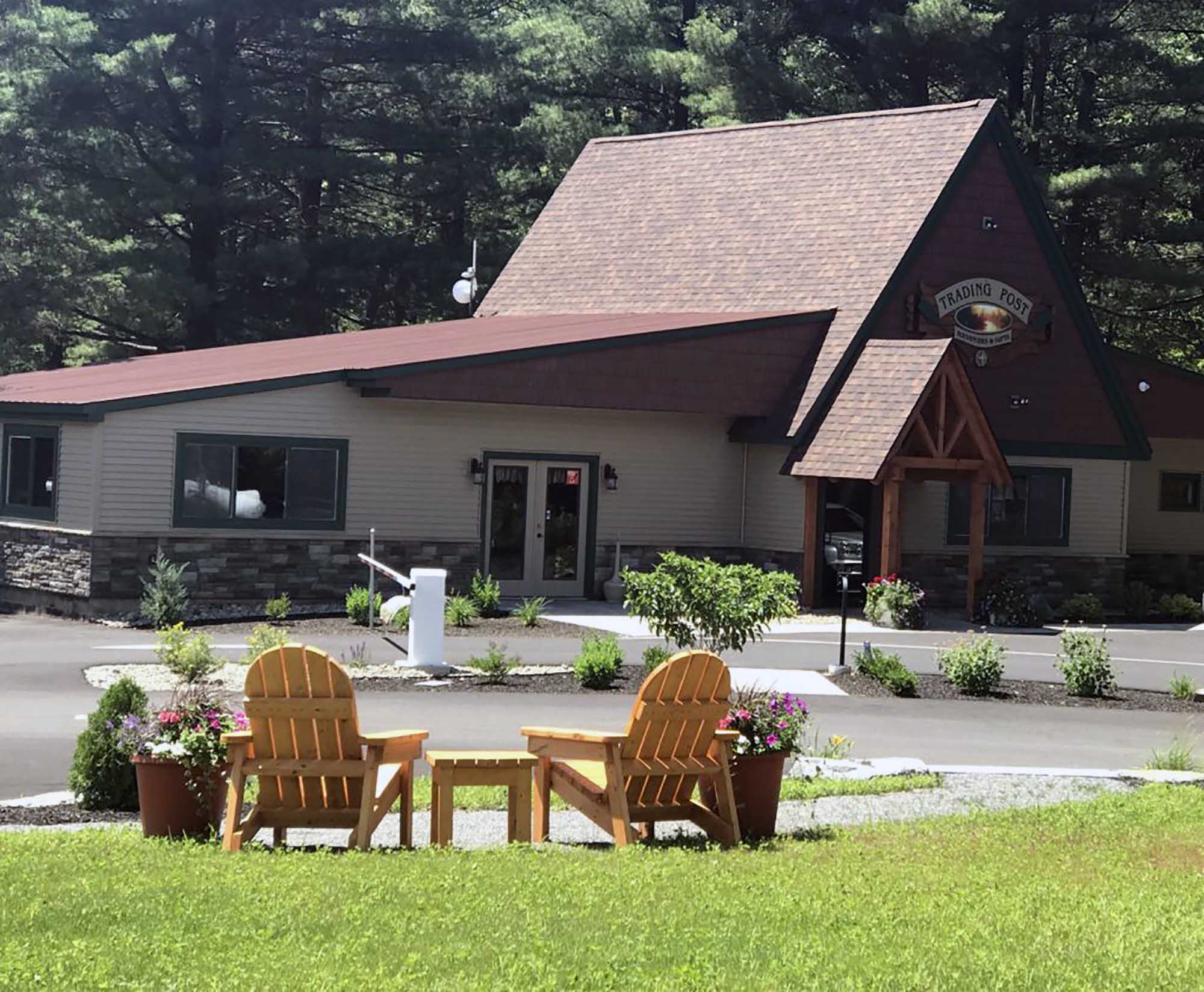 Sun Retreats Adirondack Gateway - Image 2